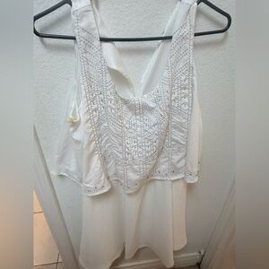 Gianni Bini White Dress with Embroidery